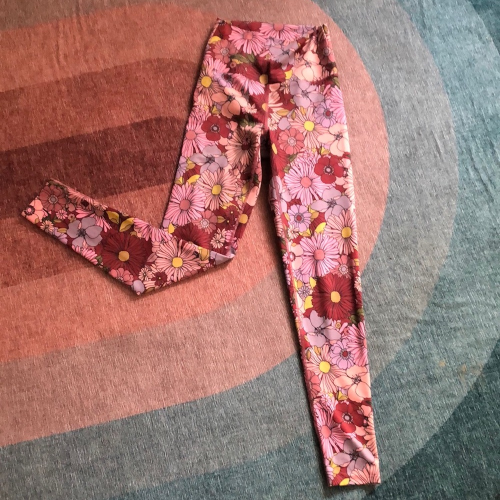 Beach Riot Pink/Multi Floral Leggings